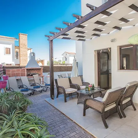 Isla Villa