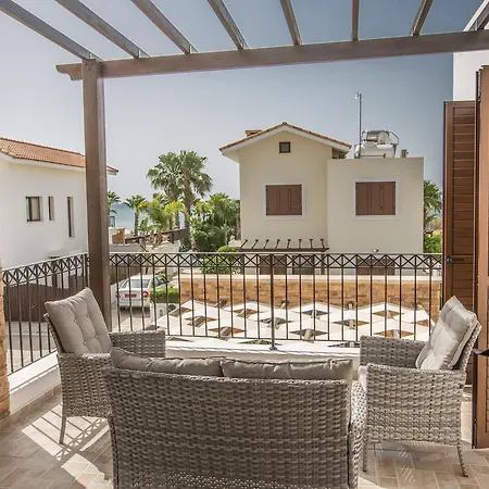 Isla Villa *